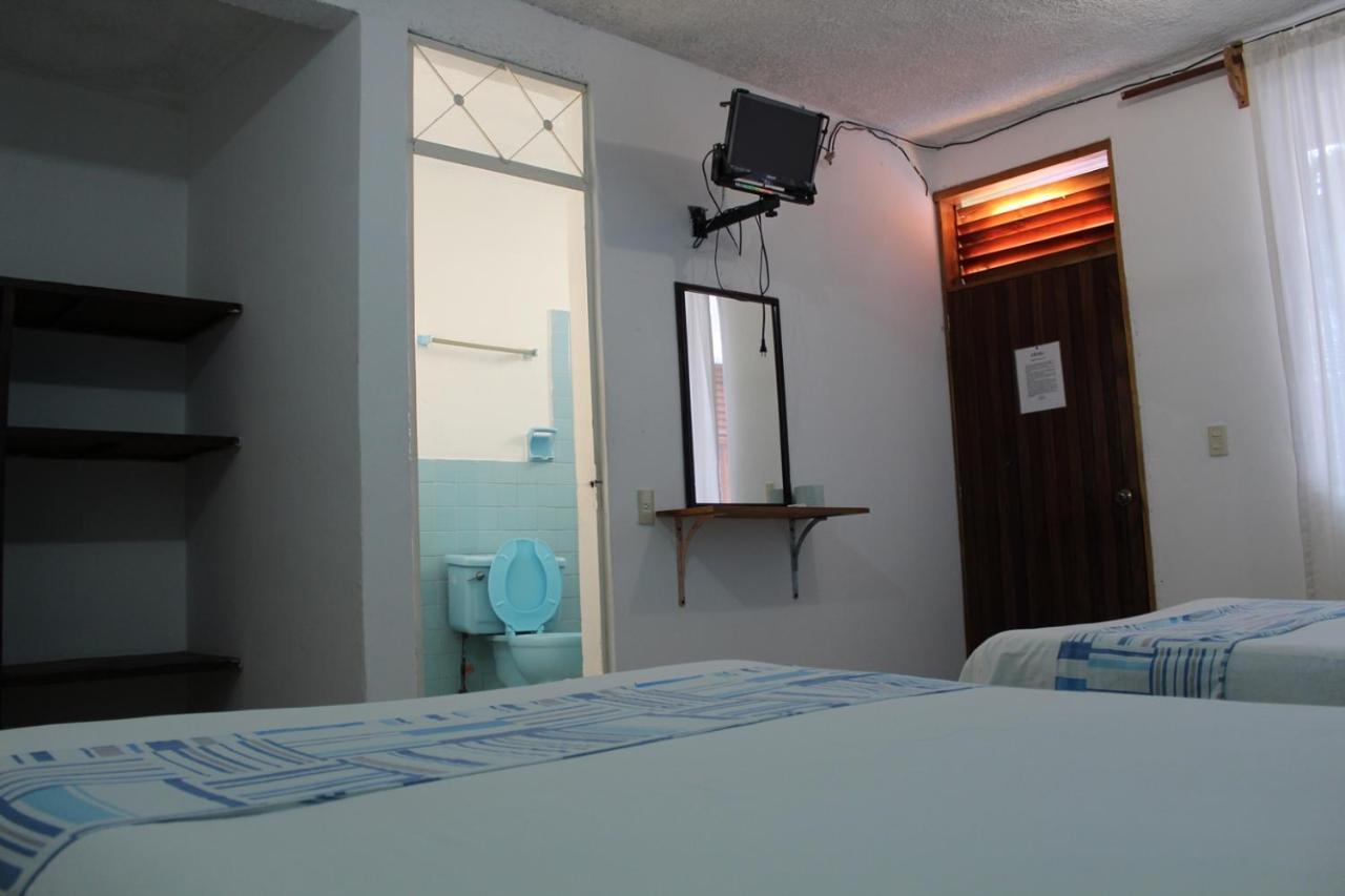 Hotel Carruiz Puerto Escondido  Bagian luar foto