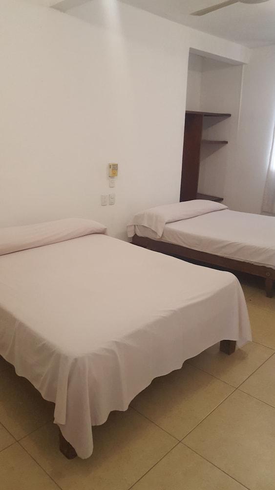 Hotel Carruiz Puerto Escondido  Bagian luar foto